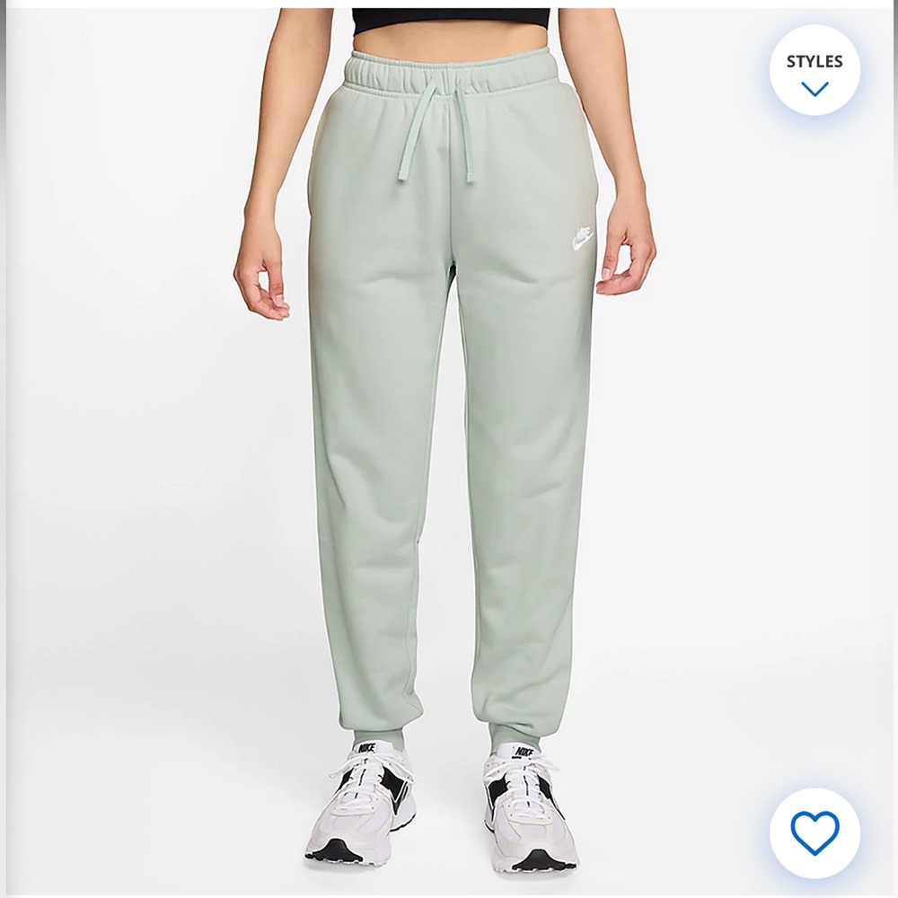 Nike girls size Large teal mint sweatpants joggers with draw string and pockets